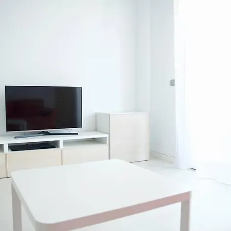 Diseno A Cien Metros Del Mar. Apartment